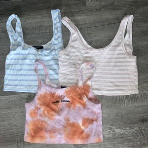 3 tanktops